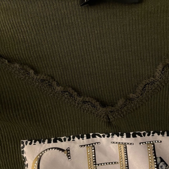 Woman - Picture 6 of 6